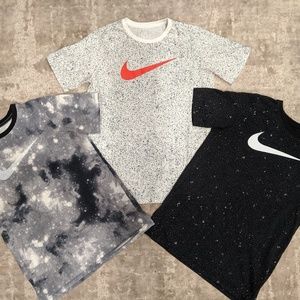 Boys Nike T shirts, Size XL